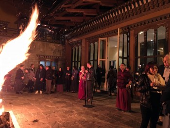 bp-1-thimphu-taj-hotel-bonfire Before dinner, everyone enjoys the wonderful bonfire in the Taj Hotel courtyard.