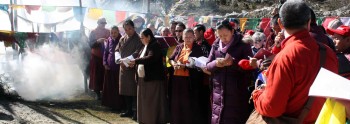 bp-2-pelela-pass-sang Mindrolling Jetsun Khandro Rinpoche, Mindrolling Jetsun Dechen Paldron and Mindrolling Sangyum Kushog during the sang at Pelela Pass.
